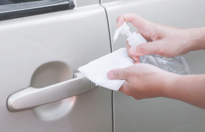 Cara Membersihkan Stiker Di Mobil